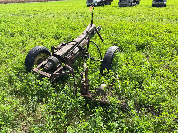john-deere-11-image-6