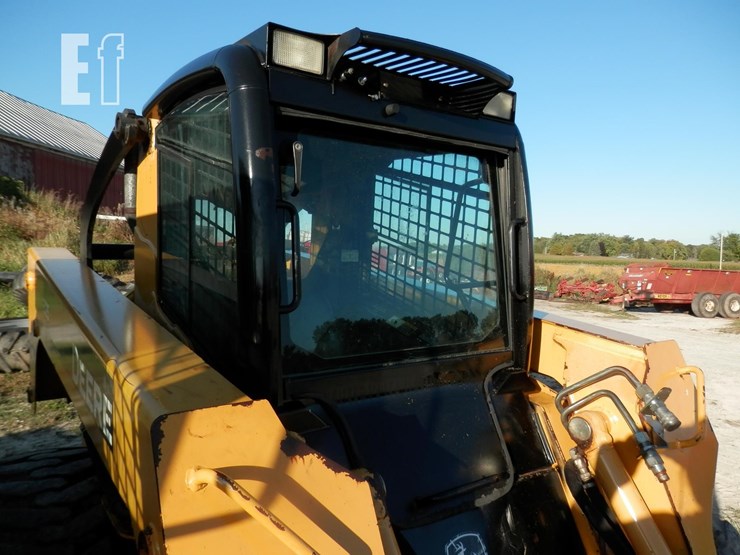 2008-deere-325-image-15