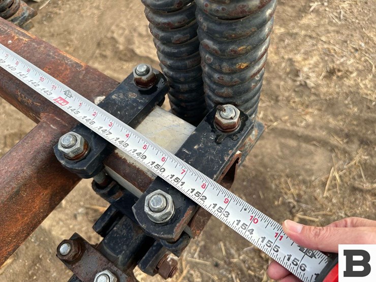 custom-152"-chisel-plow-image-15