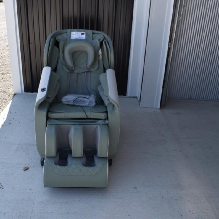 Massage Chair with Full Body and Reclining Function