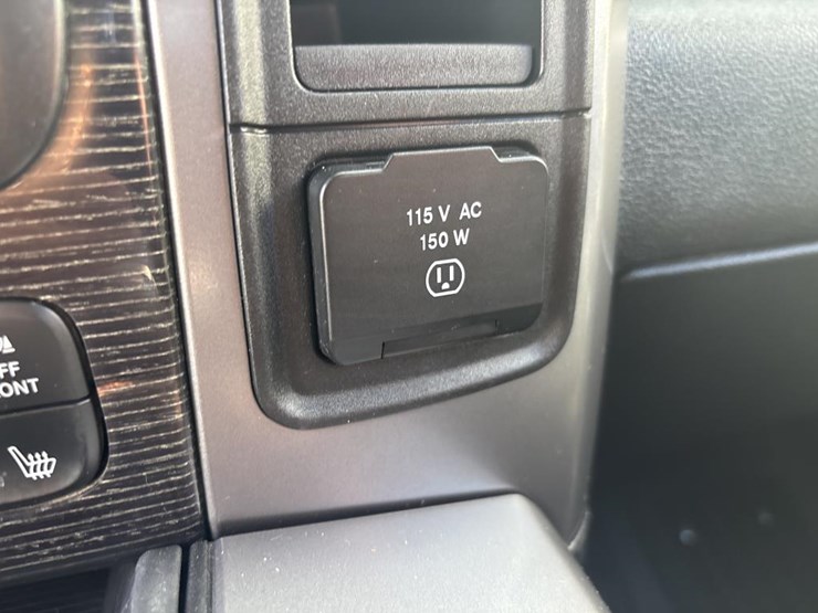2018-dodge-ram-2500-image-40