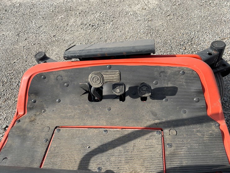 kubota-zd321-image-20