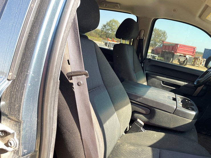 2010-chevrolet-silverado-1500-image-59