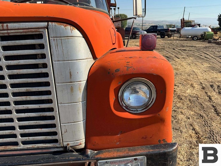 1971-international-loadstar-image-9