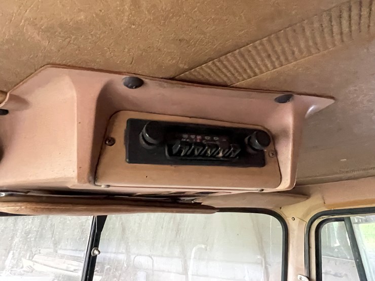 #4485-•-1981-international-cof-9670-grain-truck-(no-title)-image-46