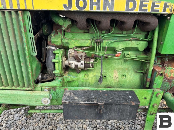 1976-john-deere-2640-image-21