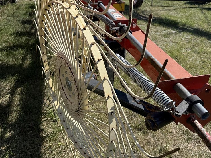h&s-16-wheel-rake-28-image-4