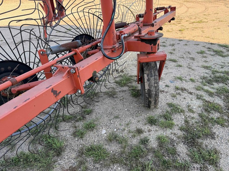 vicon-1050-wheel-rake-image-5