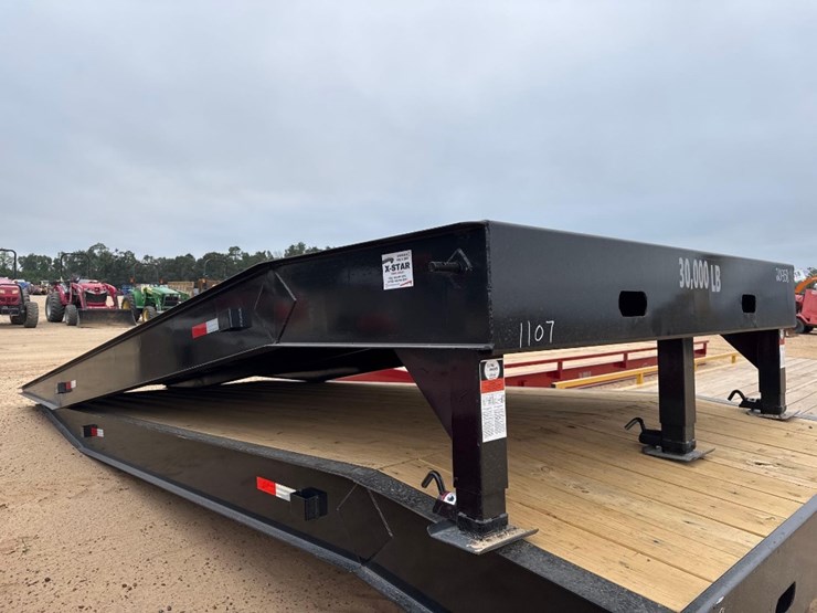 unused-xstar-101"-x-20'-loading-ramp-image-3