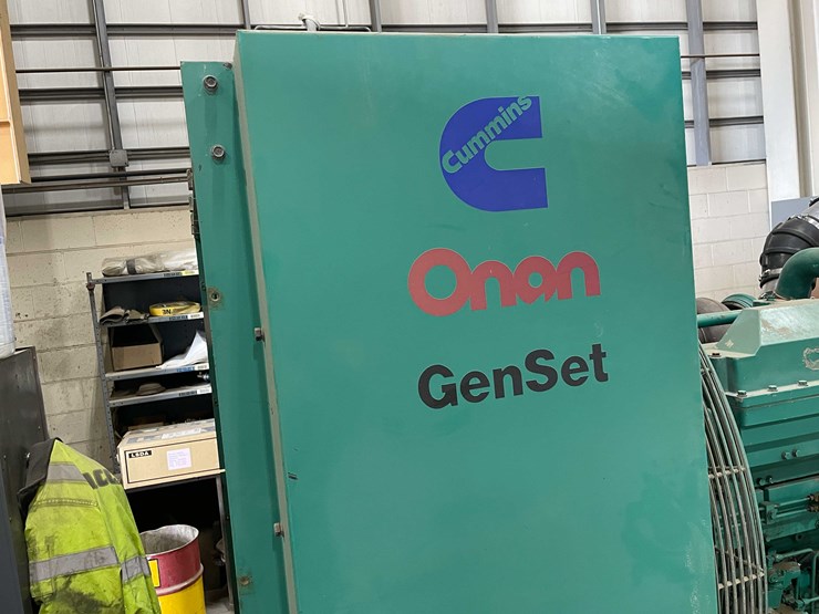 #8615-•-1999-cummins-dfeh-generator-(aps)-image-63