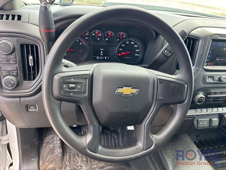 2022-chevrolet-silverado-1500-image-13