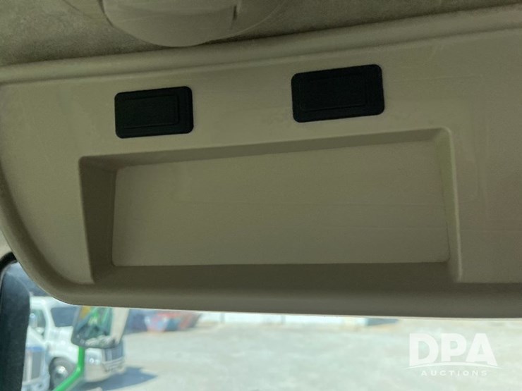 2019-john-deere-r4045-image-76