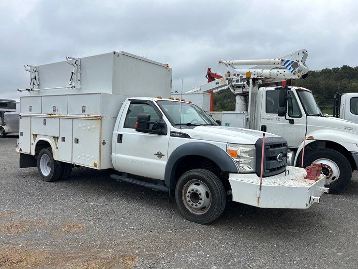 2013-ford-f550-image-1