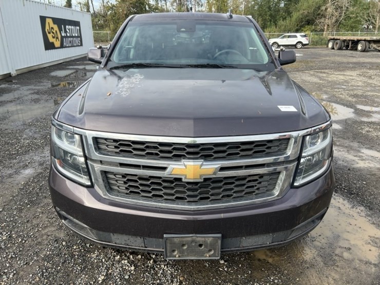 2015-chevrolet-tahoe-image-8