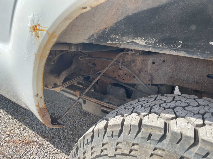 2011-ford-f250-xl-image-74