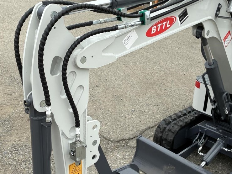 2025-bttl-et12m-6-hydraulic-excavator-image-11