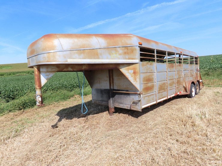 1991-calico-trails-20-ft.-gooseneck-stock-trailer-image-9