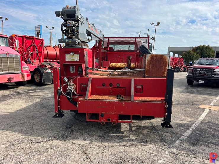 2017-international-durastar-4300-image-4