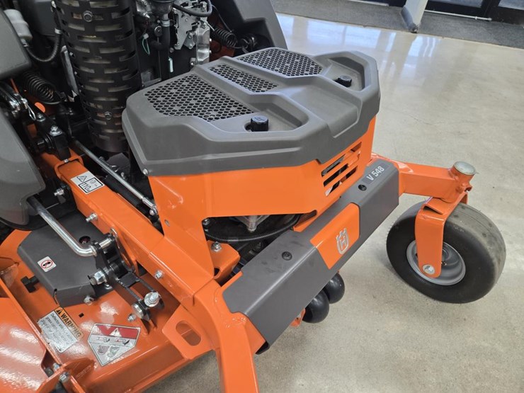 #1786-•-2023-husqvarna-v548-stand-up-lawn-mower-image-10