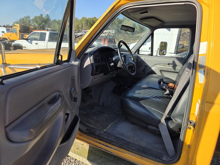 1995-ford-f-super-duty-image-39