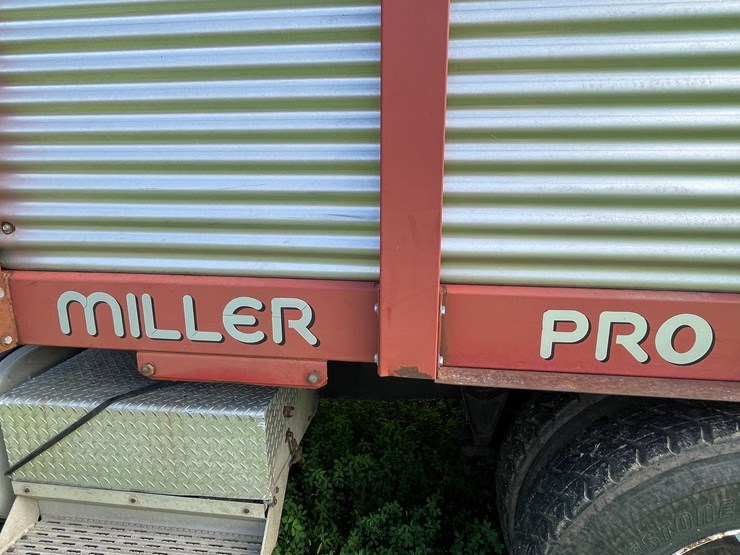 #4421-•-international-eagle-grain-truck-(no-title)-image-77