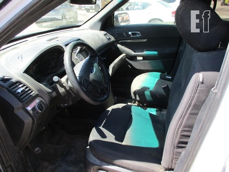 2018-ford-explorer-image-7