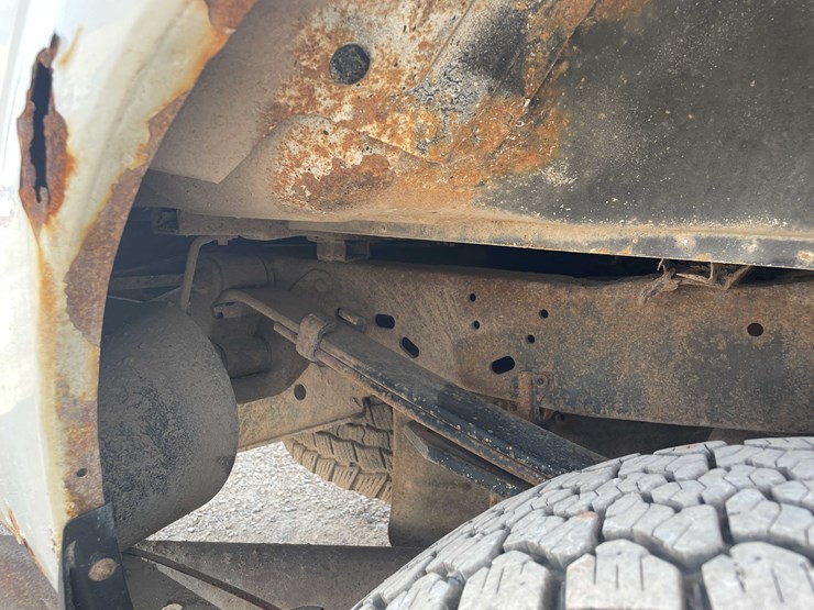 2011-ford-f250-xl-image-183