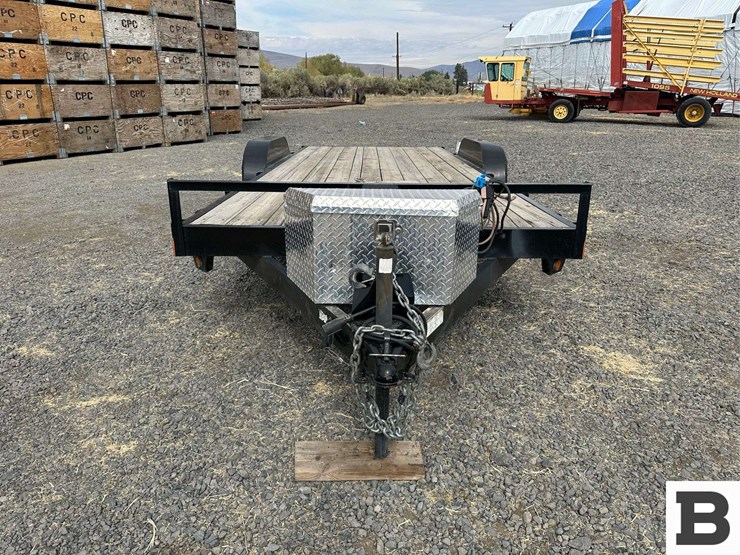 2013-c&b-quality-trailer-works-ct18-6ta-flatbed-trailer-image-12