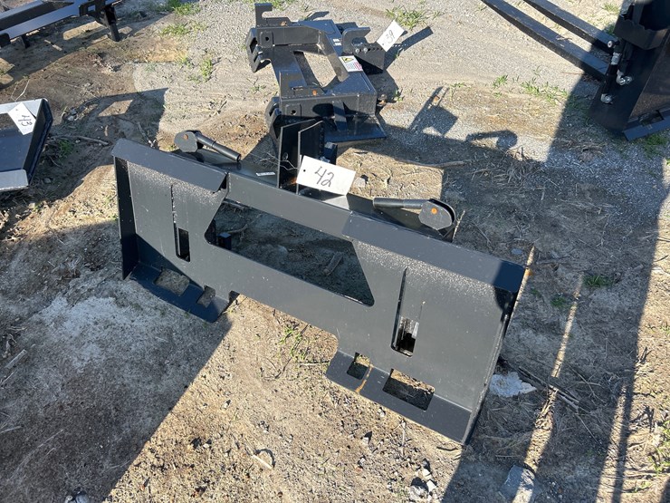 #38-•-skid-steer-to-3pt-quick-hitch-image-2