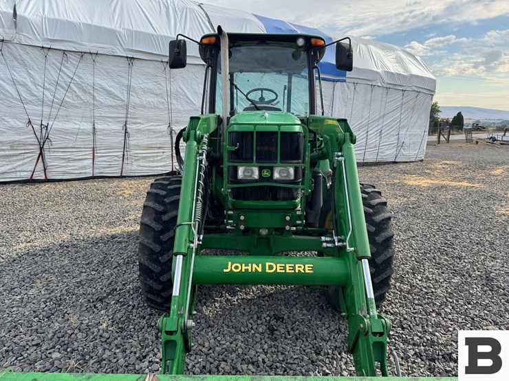 2011-john-deere-6115d-image-10