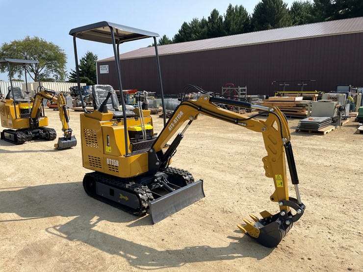 #212-•-new-rt15r-mini-excavator-image-7