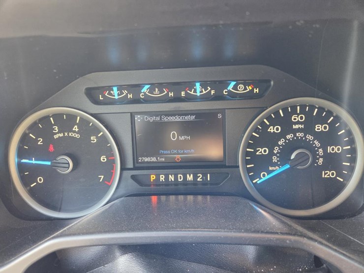 2017-ford-f150-image-46
