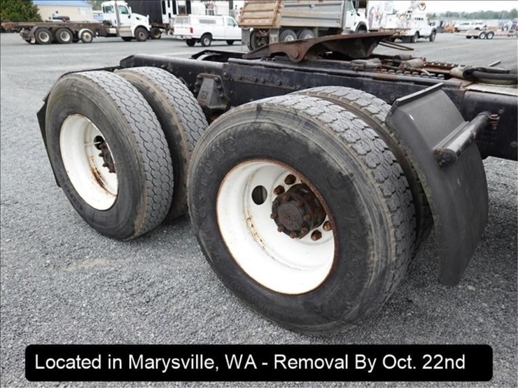 1990-ford-l9000-image-25