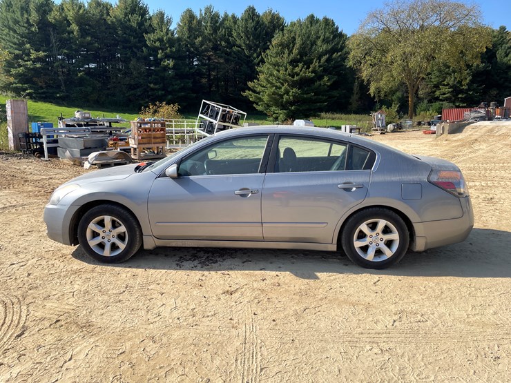 #108-•-2009-nissan-altima-(has-wi-title)-image-8