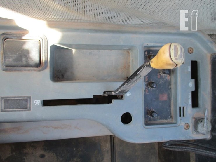2000-case-ih-cx80-image-11