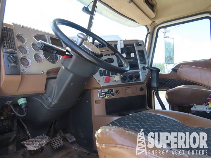 (x)-(12-8)-2011-mack-gu713-t/a-winch-truck,-vin-1m-image-6