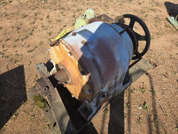 #2750-•-5hp-electric-motor-w/-gear-reducer-image-1