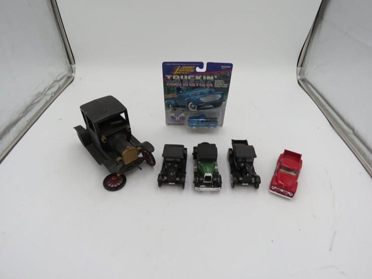 toy-car-grouping-image-1