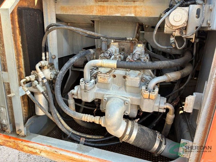hitachi-ex200-lc-image-24