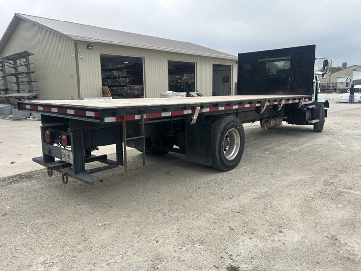 #1655-•-2021-mack-md-series-flatbed-truck-image-5