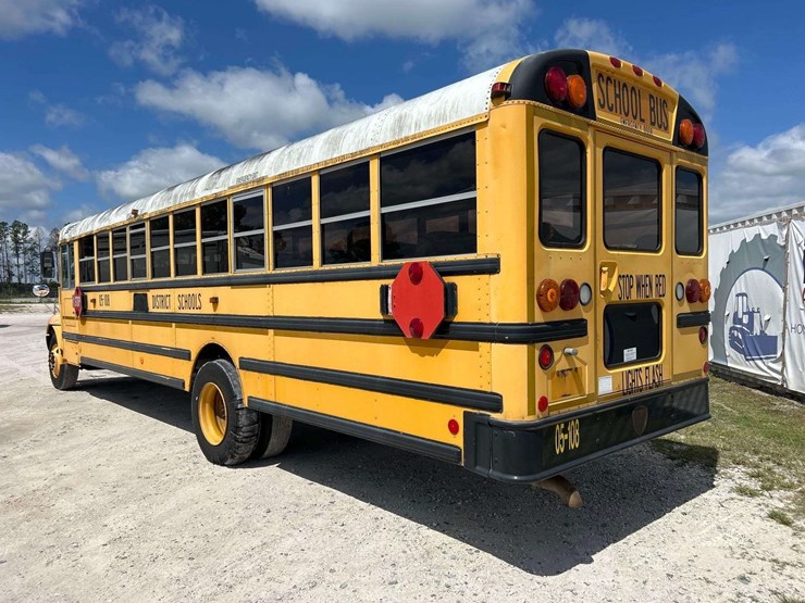 2005-ic-corporation-pb105-school-bus-image-4
