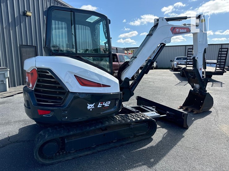 2021-bobcat-e42-image-3