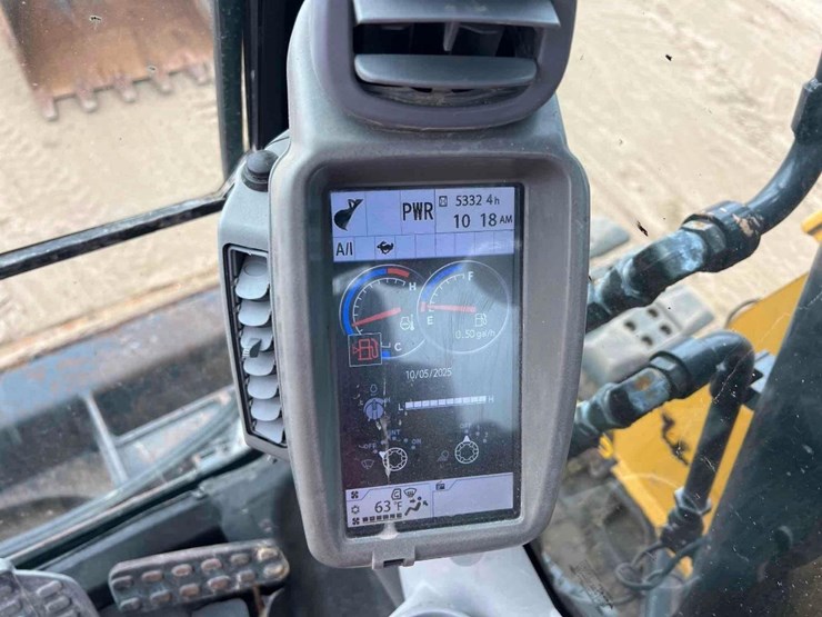 deere-75g-image-31