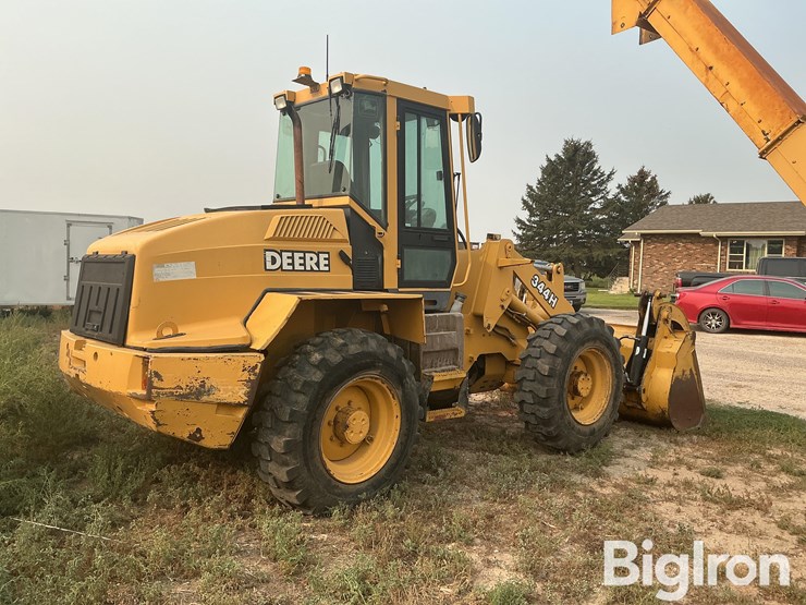 2000-deere-344h-image-5