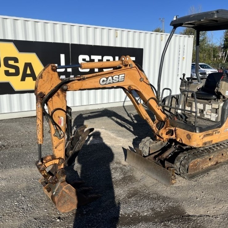 CASE CX17B