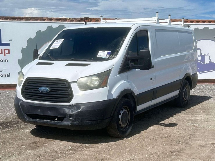 2015-ford-transit-image-1