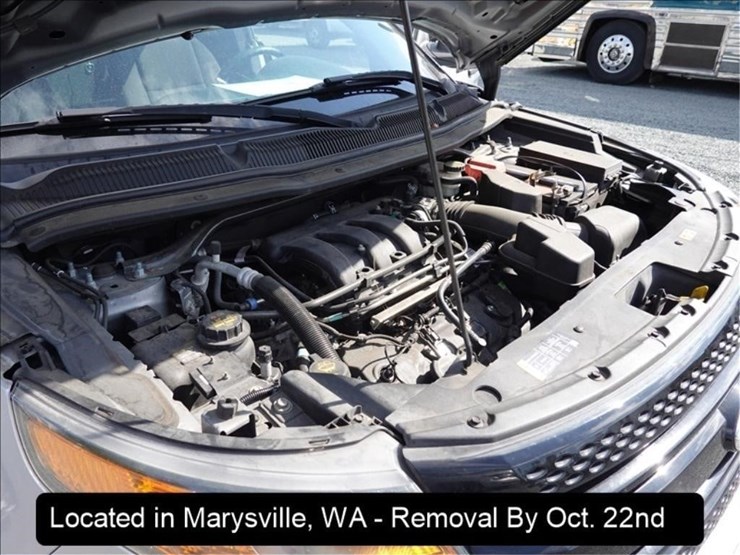2015-ford-explorer-image-21