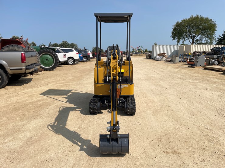 #213-•-new-rt15r-mini-excavator-image-8