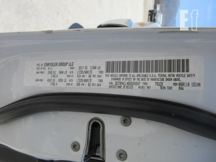 2011-dodge-3500hd-image-23