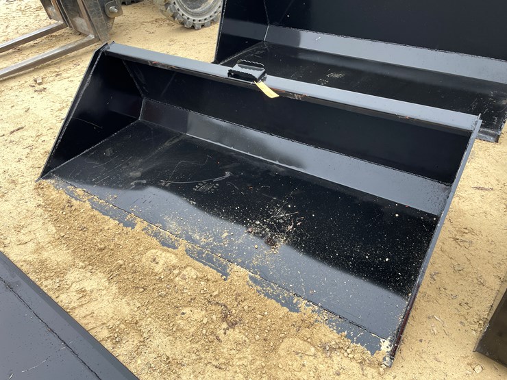 #2008-•-new-kc-78"-skid-steer-bucket-image-1